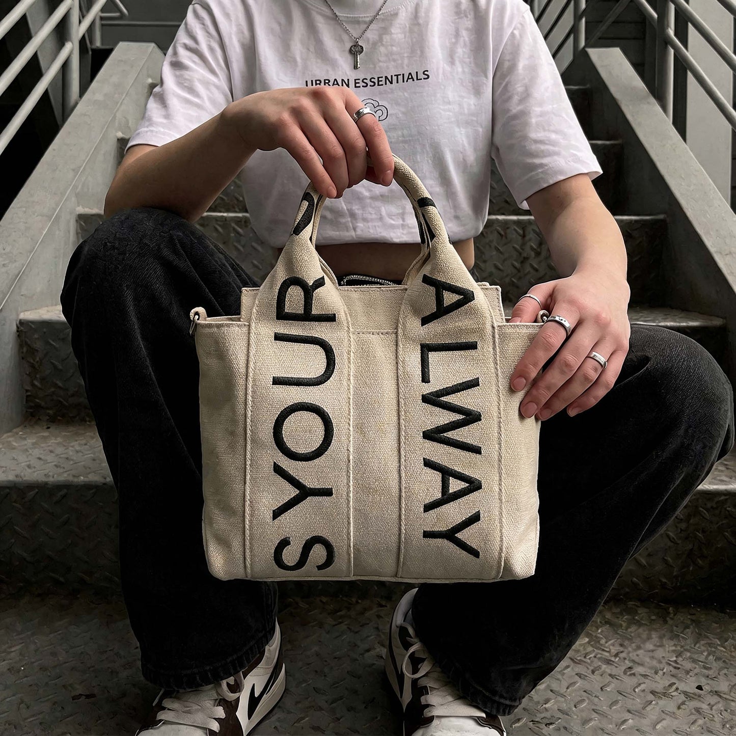 Letter bag off-white - ORA