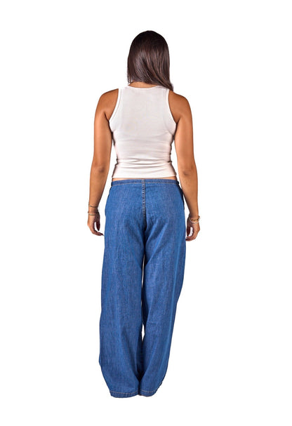 Just strings jeans