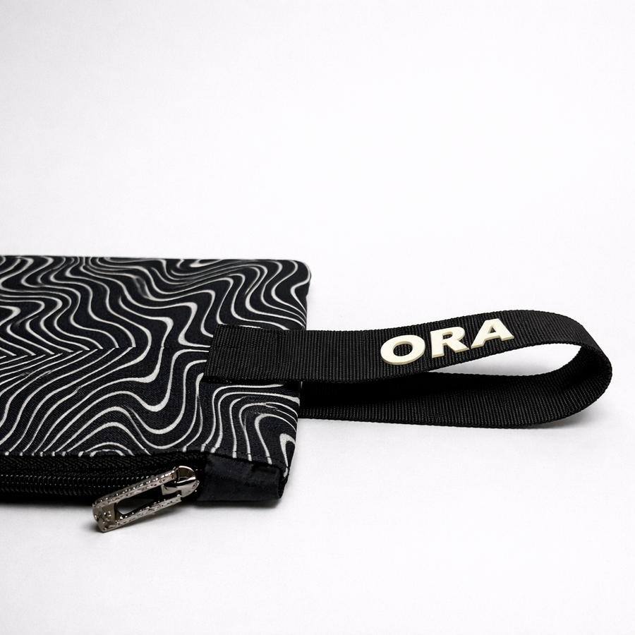 ORA Contour Pouch