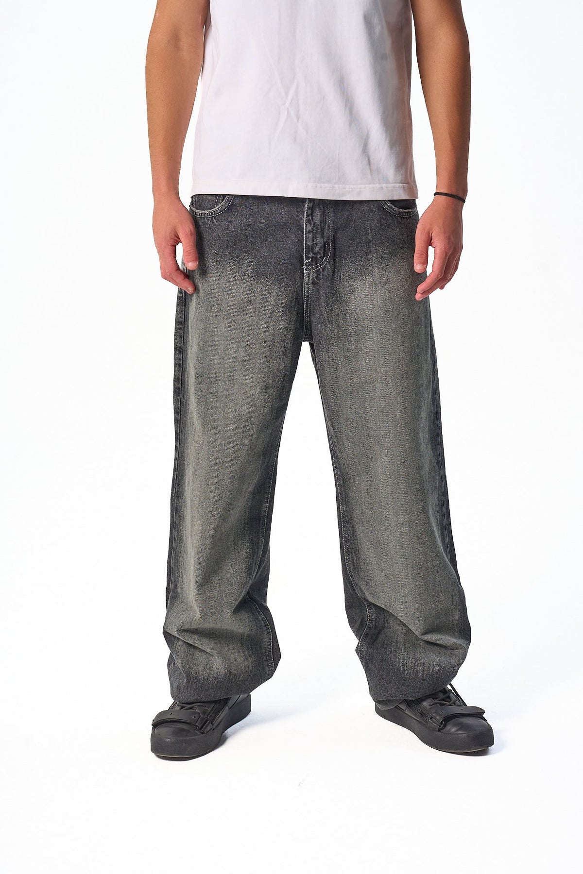 Men's Faded baggy jeans