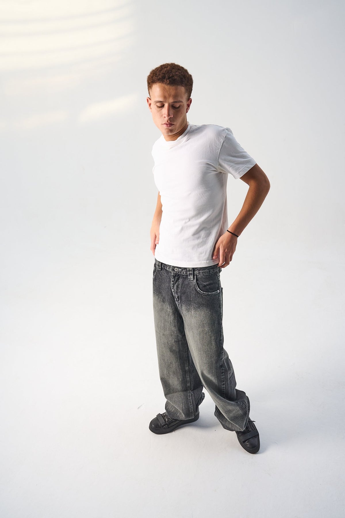 Men's Faded baggy jeans