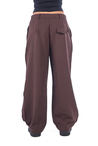 Double buttoned pleated pants