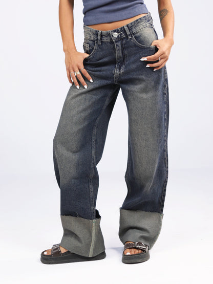 FOLDED JEANS