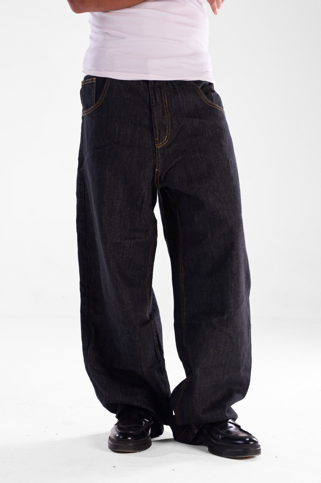 Men's baggy jeans