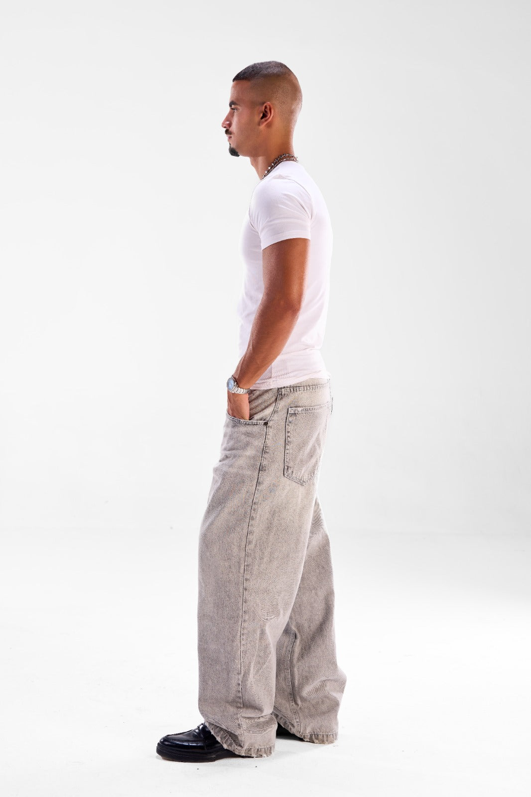 Men's baggy jeans