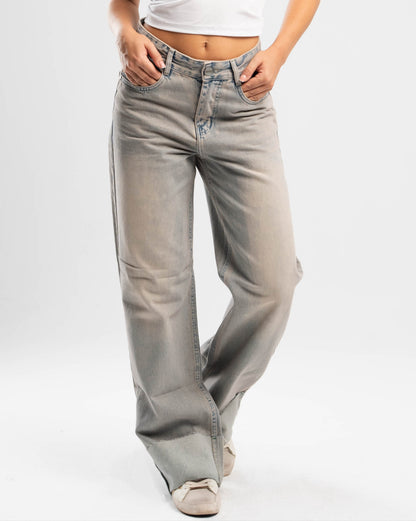 FOLDED JEANS
