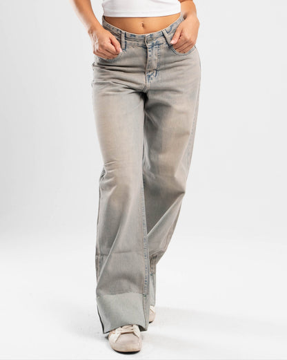 FOLDED JEANS