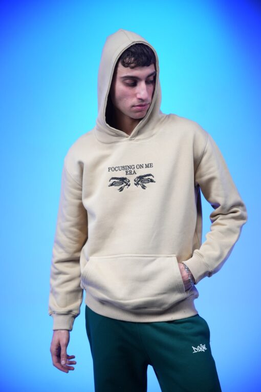 focusing on me era embroidery oversized hoodie beige - Image 3