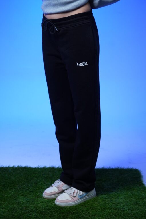 Plain Sweatpants Black - Image 12